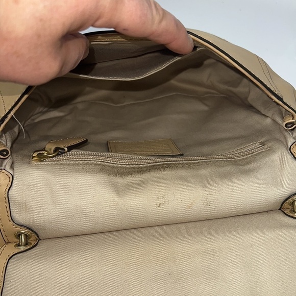 Coach Willis Tan Leather Cross Body Bag K1220-22382 - Picture 12 of 13